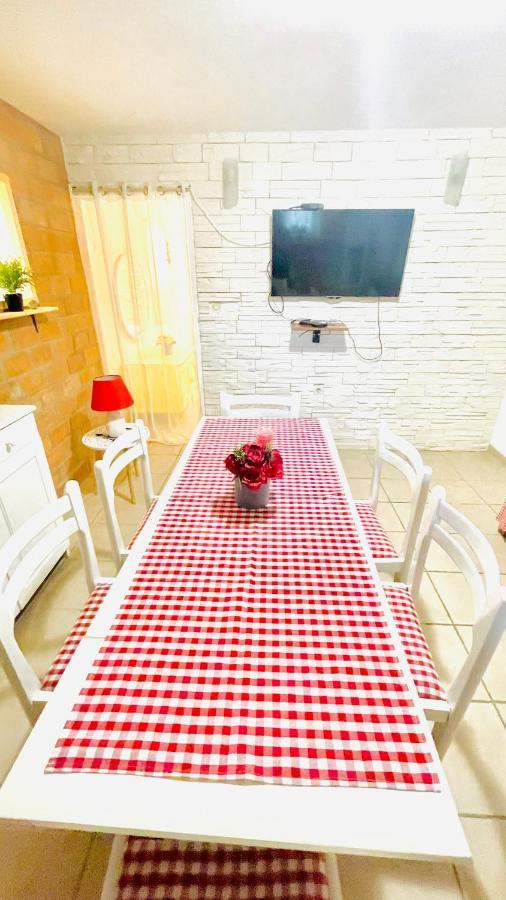 Colorful And Happy Apartment Sukosan - With Parking Sukošan Exterior foto