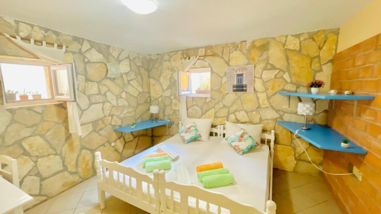 Colorful And Happy Apartment Sukosan - With Parking Sukošan Exterior foto