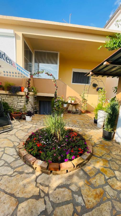 Colorful And Happy Apartment Sukosan - With Parking Sukošan Exterior foto