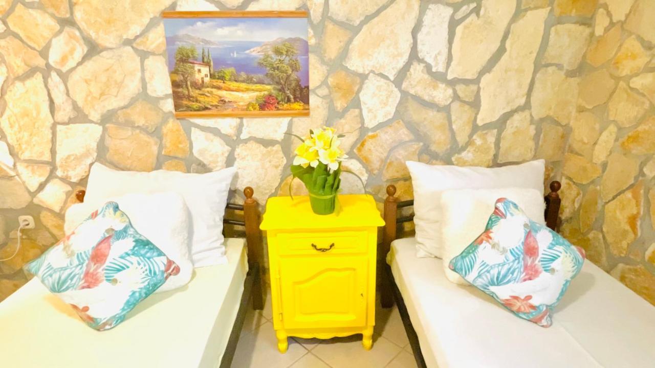 Colorful And Happy Apartment Sukosan - With Parking Sukošan Exterior foto