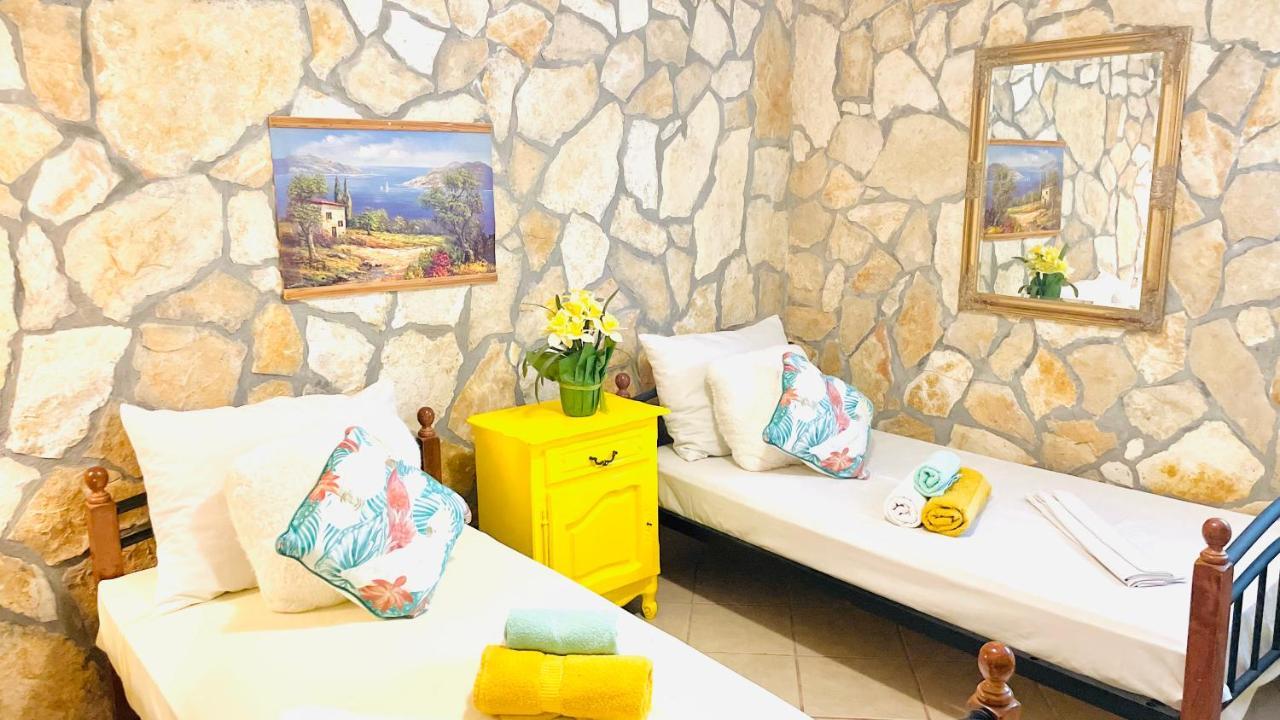 Colorful And Happy Apartment Sukosan - With Parking Sukošan Exterior foto